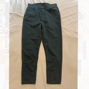 AMERICAN EAGLE Green Mom Jeans